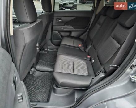 Серый Мицубиси Аутлендер, объемом двигателя 2.4 л и пробегом 72 тыс. км за 15900 $, фото 38 на Automoto.ua