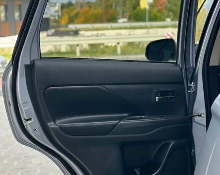 Серый Мицубиси Аутлендер, объемом двигателя 2.4 л и пробегом 228 тыс. км за 13999 $, фото 14 на Automoto.ua