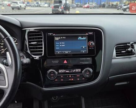 Серый Мицубиси Аутлендер, объемом двигателя 2.36 л и пробегом 54 тыс. км за 15400 $, фото 14 на Automoto.ua