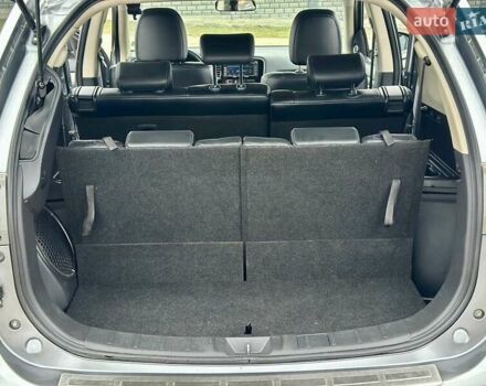 Сірий Міцубісі Аутлендер, об'ємом двигуна 2.3 л та пробігом 207 тис. км за 13700 $, фото 52 на Automoto.ua