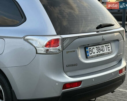 Серый Мицубиси Аутлендер, объемом двигателя 2.4 л и пробегом 156 тыс. км за 14400 $, фото 14 на Automoto.ua