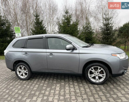 Сірий Міцубісі Аутлендер, об'ємом двигуна 2.4 л та пробігом 240 тис. км за 9999 $, фото 5 на Automoto.ua