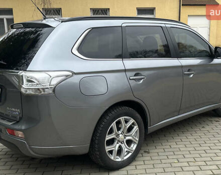Серый Мицубиси Аутлендер, объемом двигателя 2 л и пробегом 285 тыс. км за 14700 $, фото 9 на Automoto.ua