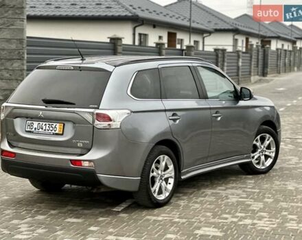 Сірий Міцубісі Аутлендер, об'ємом двигуна 2.3 л та пробігом 207 тис. км за 13700 $, фото 9 на Automoto.ua