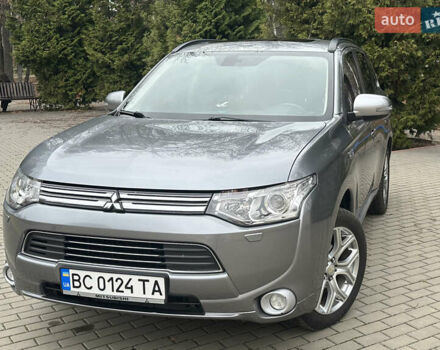 Серый Мицубиси Аутлендер, объемом двигателя 2 л и пробегом 285 тыс. км за 14700 $, фото 15 на Automoto.ua