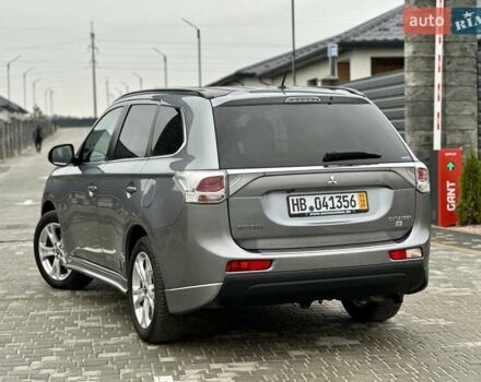 Сірий Міцубісі Аутлендер, об'ємом двигуна 2.3 л та пробігом 207 тис. км за 13700 $, фото 11 на Automoto.ua