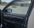 Серый Мицубиси Аутлендер, объемом двигателя 2.3 л и пробегом 97 тыс. км за 15000 $, фото 3 на Automoto.ua