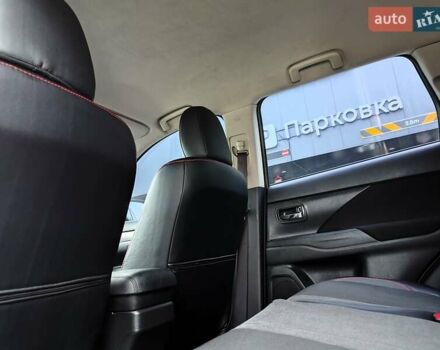 Серый Мицубиси Аутлендер, объемом двигателя 2.4 л и пробегом 209 тыс. км за 10990 $, фото 45 на Automoto.ua