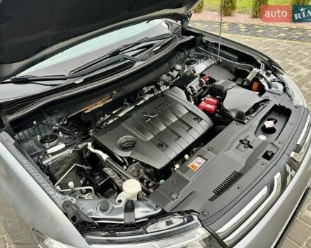 Сірий Міцубісі Аутлендер, об'ємом двигуна 2.3 л та пробігом 207 тис. км за 13700 $, фото 69 на Automoto.ua