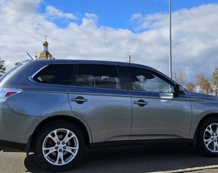 Міцубісі Аутлендер 2013 у Кривому Розі на Automoto.ua Сірий Міцубісі Аутлендер, об'ємом двигуна 3 л та пробігом 104 тис. км за 13500 $, фото 23 на Automoto.ua
