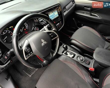 Серый Мицубиси Аутлендер, объемом двигателя 2.4 л и пробегом 209 тыс. км за 10990 $, фото 36 на Automoto.ua