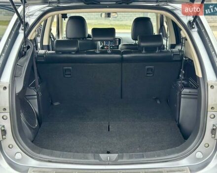 Сірий Міцубісі Аутлендер, об'ємом двигуна 2.3 л та пробігом 207 тис. км за 13700 $, фото 50 на Automoto.ua