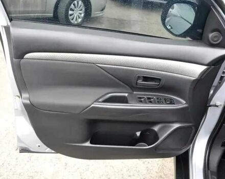 Міцубісі Аутлендер 2014 у Львові на Automoto.ua Сірий Міцубісі Аутлендер, об'ємом двигуна 2 л та пробігом 200 тис. км за 10800 $, фото 7 на Automoto.ua