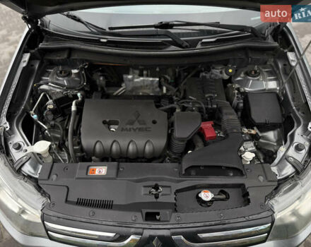 Сірий Міцубісі Аутлендер, об'ємом двигуна 2.4 л та пробігом 190 тис. км за 13000 $, фото 9 на Automoto.ua