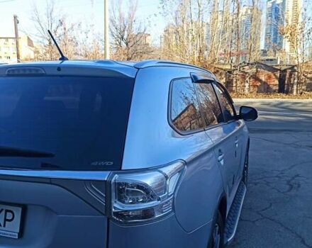 Серый Мицубиси Аутлендер, объемом двигателя 2.4 л и пробегом 197 тыс. км за 14000 $, фото 12 на Automoto.ua