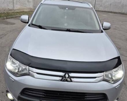 Сірий Міцубісі Аутлендер, об'ємом двигуна 2.36 л та пробігом 182 тис. км за 13600 $, фото 10 на Automoto.ua