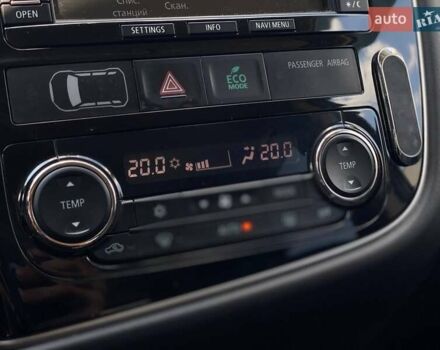 Сірий Міцубісі Аутлендер, об'ємом двигуна 2.27 л та пробігом 204 тис. км за 14990 $, фото 28 на Automoto.ua