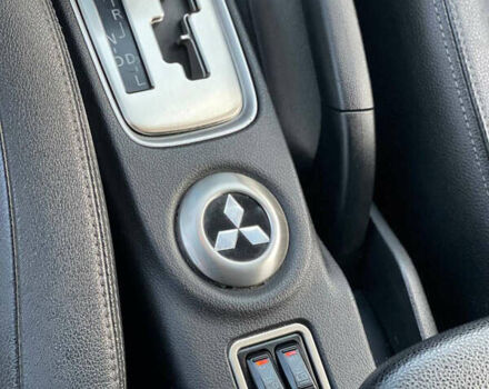 Сірий Міцубісі Аутлендер, об'ємом двигуна 2.4 л та пробігом 209 тис. км за 12200 $, фото 6 на Automoto.ua