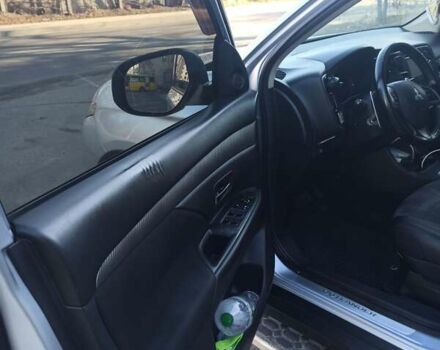 Серый Мицубиси Аутлендер, объемом двигателя 2.4 л и пробегом 197 тыс. км за 14000 $, фото 38 на Automoto.ua