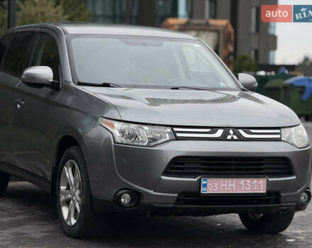 Сірий Міцубісі Аутлендер, об'ємом двигуна 2.4 л та пробігом 190 тис. км за 13000 $, фото 1 на Automoto.ua