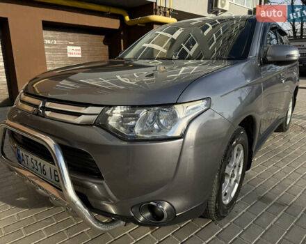 Серый Мицубиси Аутлендер, объемом двигателя 2 л и пробегом 137 тыс. км за 13700 $, фото 7 на Automoto.ua