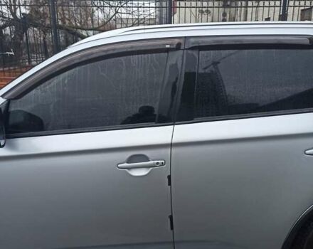 Серый Мицубиси Аутлендер, объемом двигателя 2.4 л и пробегом 197 тыс. км за 14000 $, фото 9 на Automoto.ua