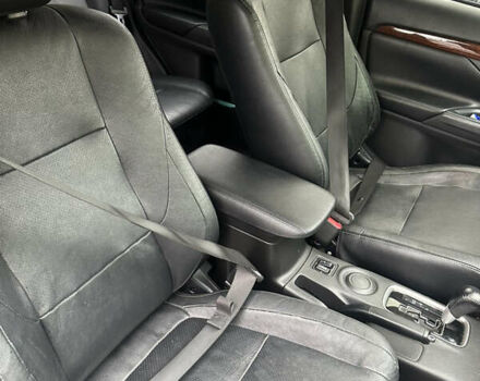 Сірий Міцубісі Аутлендер, об'ємом двигуна 2.4 л та пробігом 219 тис. км за 10800 $, фото 6 на Automoto.ua