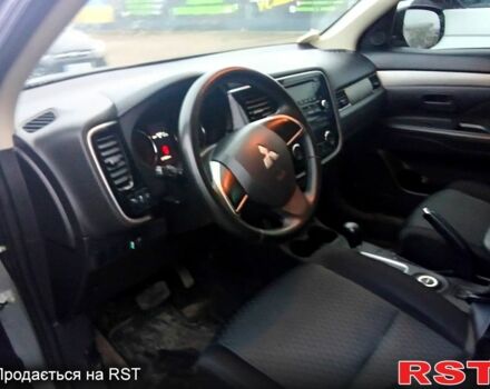 Сірий Міцубісі Аутлендер, об'ємом двигуна 2 л та пробігом 0 тис. км за 15000 $, фото 5 на Automoto.ua