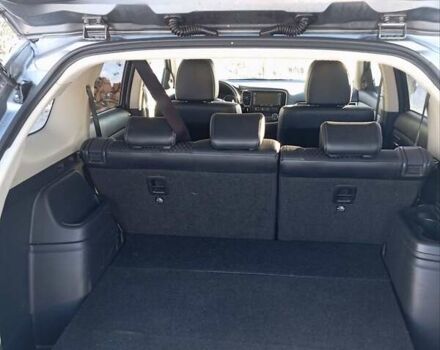 Сірий Міцубісі Аутлендер, об'ємом двигуна 2 л та пробігом 170 тис. км за 15200 $, фото 8 на Automoto.ua