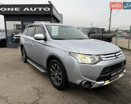 Серый Мицубиси Аутлендер, объемом двигателя 2.36 л и пробегом 198 тыс. км за 13990 $, фото 10 на Automoto.ua