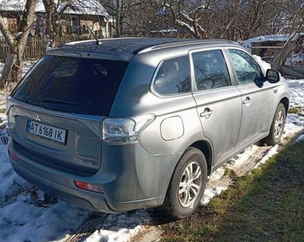 Сірий Міцубісі Аутлендер, об'ємом двигуна 2 л та пробігом 170 тис. км за 15200 $, фото 2 на Automoto.ua