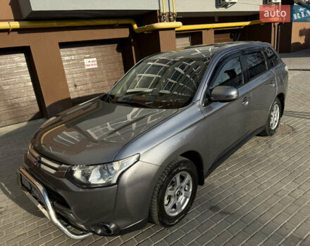 Серый Мицубиси Аутлендер, объемом двигателя 2 л и пробегом 137 тыс. км за 13700 $, фото 6 на Automoto.ua