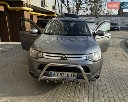 Серый Мицубиси Аутлендер, объемом двигателя 2 л и пробегом 137 тыс. км за 13700 $, фото 14 на Automoto.ua