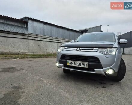 Сірий Міцубісі Аутлендер, об'ємом двигуна 2.36 л та пробігом 182 тис. км за 13600 $, фото 9 на Automoto.ua