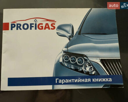 Серый Мицубиси Аутлендер, объемом двигателя 2 л и пробегом 137 тыс. км за 13700 $, фото 17 на Automoto.ua