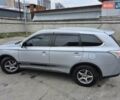 Сірий Міцубісі Аутлендер, об'ємом двигуна 2.36 л та пробігом 182 тис. км за 13600 $, фото 2 на Automoto.ua