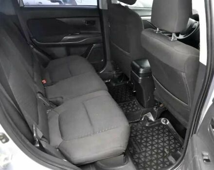 Міцубісі Аутлендер 2014 у Львові на Automoto.ua Сірий Міцубісі Аутлендер, об'ємом двигуна 2 л та пробігом 200 тис. км за 10800 $, фото 13 на Automoto.ua