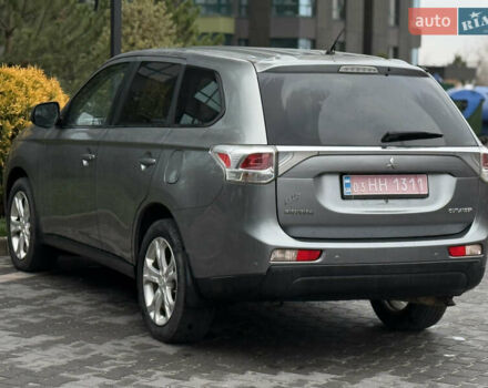 Сірий Міцубісі Аутлендер, об'ємом двигуна 2.4 л та пробігом 190 тис. км за 13000 $, фото 4 на Automoto.ua