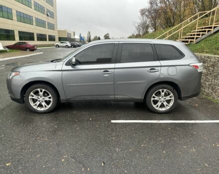 Сірий Міцубісі Аутлендер, об'ємом двигуна 2.4 л та пробігом 219 тис. км за 10800 $, фото 2 на Automoto.ua