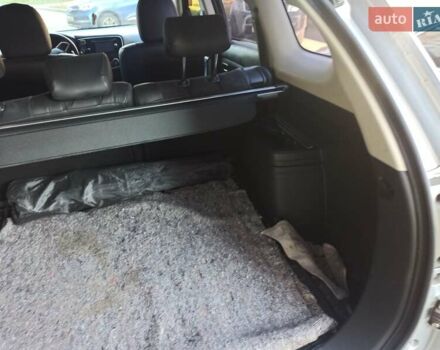 Серый Мицубиси Аутлендер, объемом двигателя 2.4 л и пробегом 197 тыс. км за 14000 $, фото 19 на Automoto.ua