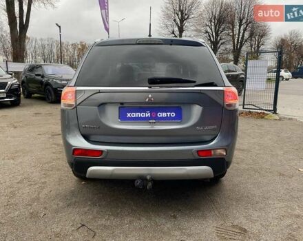 Серый Мицубиси Аутлендер, объемом двигателя 2.3 л и пробегом 262 тыс. км за 16500 $, фото 5 на Automoto.ua