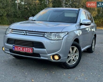 Серый Мицубиси Аутлендер, объемом двигателя 2 л и пробегом 200 тыс. км за 13999 $, фото 10 на Automoto.ua