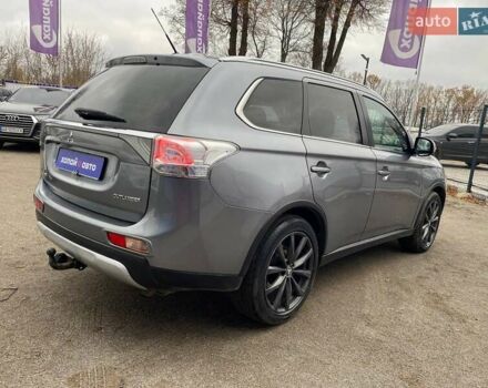 Серый Мицубиси Аутлендер, объемом двигателя 2.3 л и пробегом 262 тыс. км за 16500 $, фото 4 на Automoto.ua