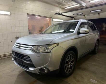 Сірий Міцубісі Аутлендер, об'ємом двигуна 2.2 л та пробігом 290 тис. км за 9625 $, фото 1 на Automoto.ua