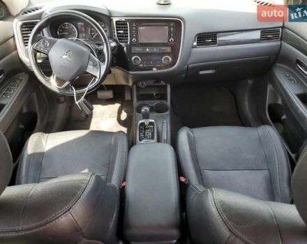 Серый Мицубиси Аутлендер, объемом двигателя 0 л и пробегом 142 тыс. км за 1500 $, фото 7 на Automoto.ua