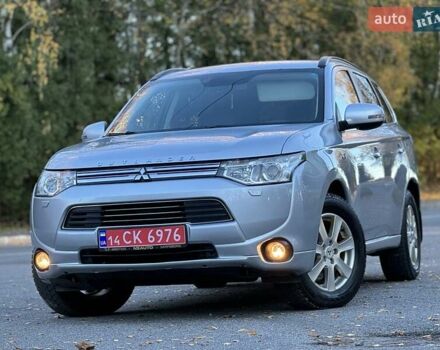 Серый Мицубиси Аутлендер, объемом двигателя 2 л и пробегом 200 тыс. км за 13999 $, фото 12 на Automoto.ua