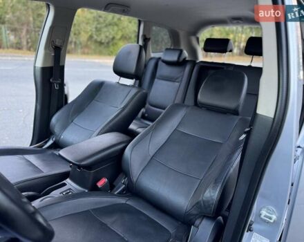 Серый Мицубиси Аутлендер, объемом двигателя 2 л и пробегом 200 тыс. км за 13999 $, фото 39 на Automoto.ua