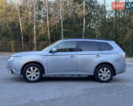 Серый Мицубиси Аутлендер, объемом двигателя 2 л и пробегом 200 тыс. км за 13999 $, фото 14 на Automoto.ua