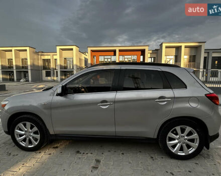 Серый Мицубиси Аутлендер, объемом двигателя 2 л и пробегом 96 тыс. км за 12700 $, фото 4 на Automoto.ua