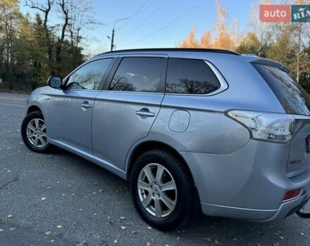 Серый Мицубиси Аутлендер, объемом двигателя 2 л и пробегом 200 тыс. км за 13999 $, фото 19 на Automoto.ua